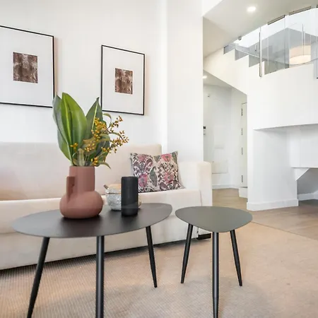 Modern With Private Terrace By Rems *