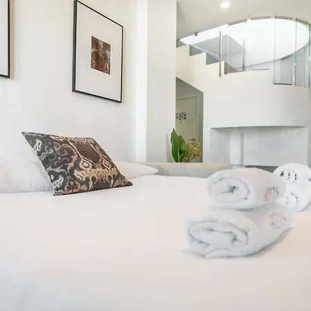 Apartment Modern With Private Terrace By Rems